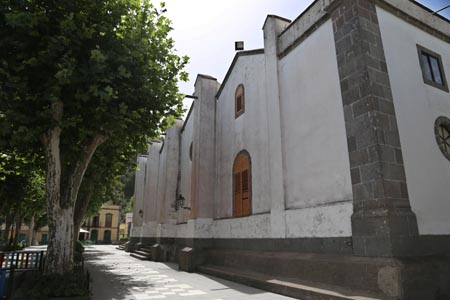 fachada iglesia